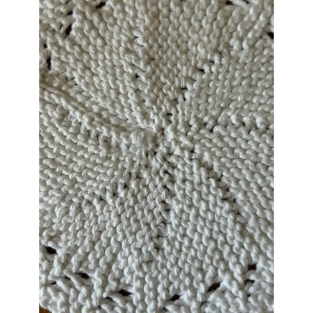 Vintage Crochet Pot Holder Bundle Set 4 Handmade Kitchen Decor White Red Cream